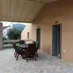 Apothiki House