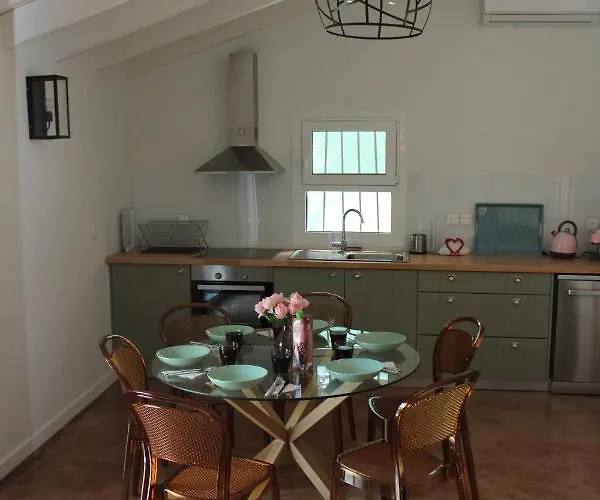 Дом отдыха Apothiki House Като-Коракиана